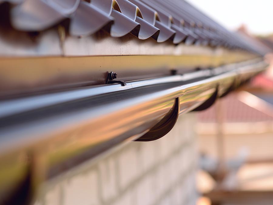 Restored roof and gutter in perth